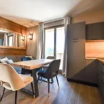 Everest - Luxury Апарт-отель 3*