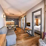 Everest - Luxury Appart hôtel Prato Nevoso