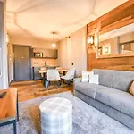 Everest - Luxury Апарт-отель 3*