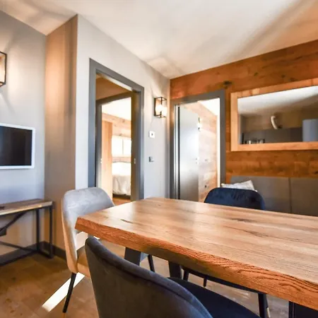 Everest - Luxury Aparthotel Prato Nevoso