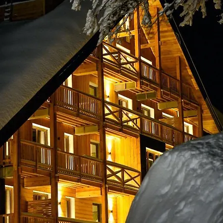 Everest - Luxury Aparthotel 3*