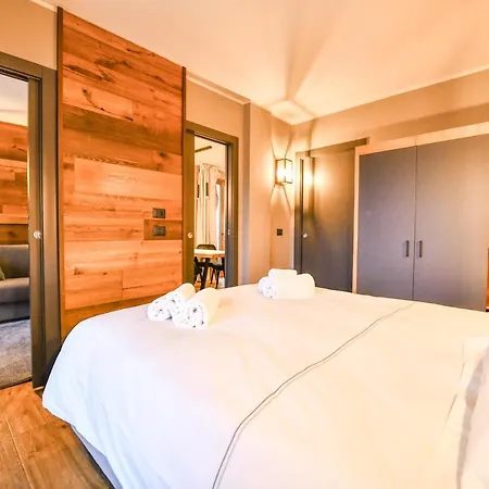 Everest - Luxury