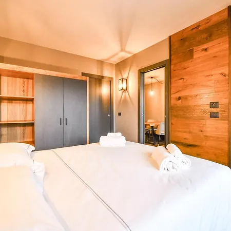 Everest - Luxury Aparthotel *