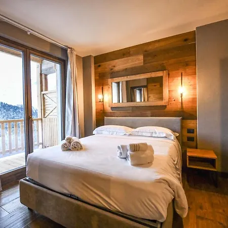 Everest - Luxury Aparthotel 3*