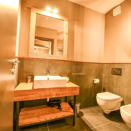 Everest - Luxury 3*