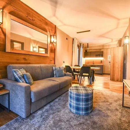 Everest - Luxury Aparthotel *