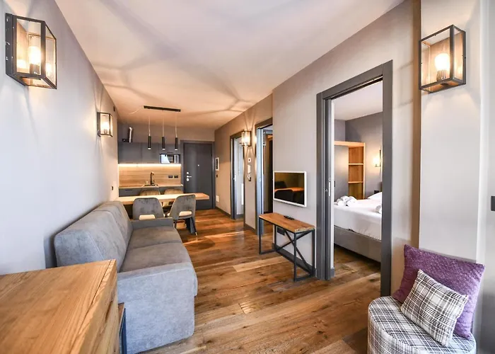 Everest - Luxury Apartahotel Prato Nevoso