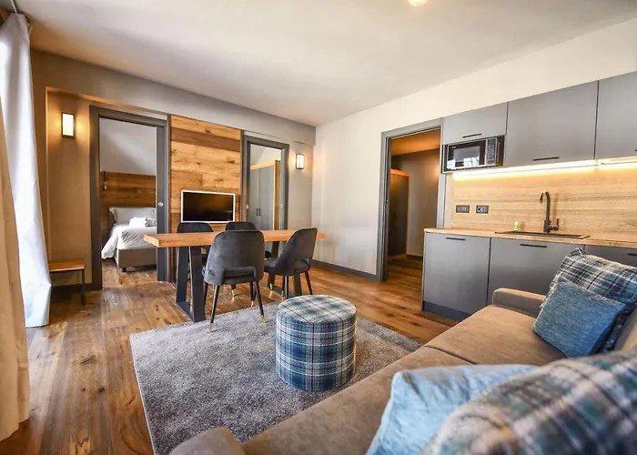 Everest - Luxury Apartahotel 3*