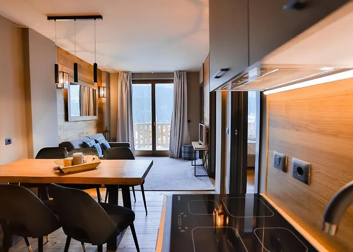 Apartahotel Everest - Luxury 3*